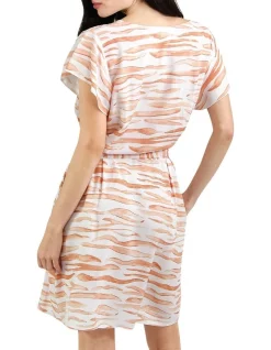 Best Pirce 😍 Belle & Bloom I'm The Star Wrap 👗 Dress In Papaya Ripple 👍 -Sweetheart Sales Store unnamed file 1167